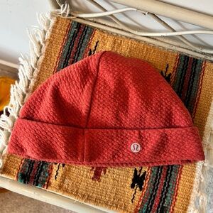 lululemon reversible toque - OS